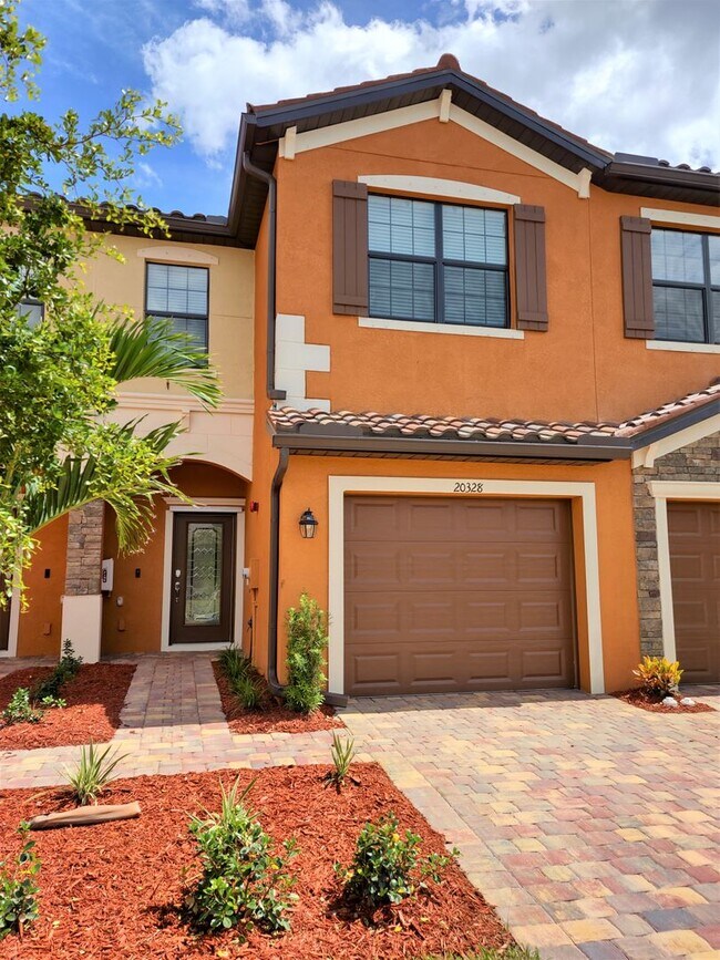 Photo - Impressive Annual Unfurnished 3 Bedroom, 2...