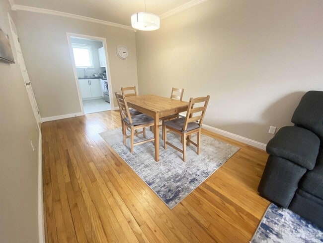 Photo - 1 Cumberland Crescent