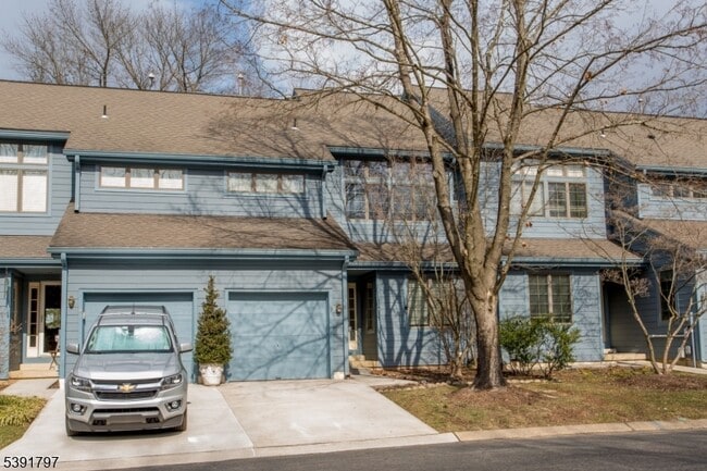 Photo - 9 Sturbridge Ct