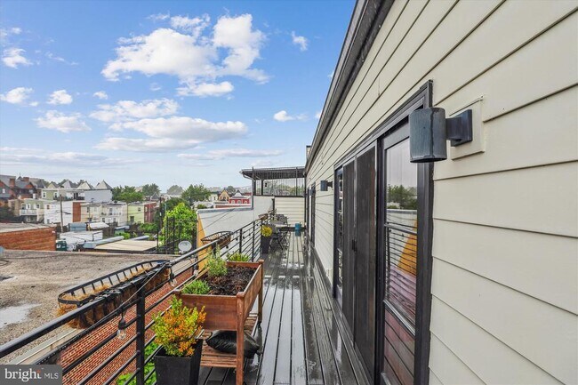 Photo - 1844 3rd St NW Unit 303
