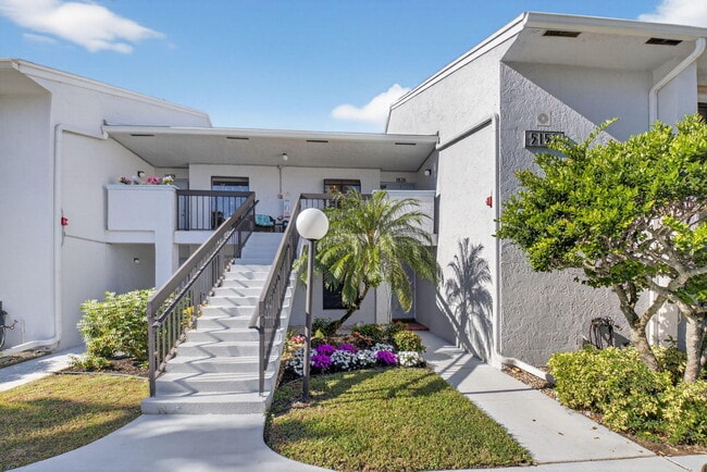 Photo - 5152 Golfview Ct Unit 1826