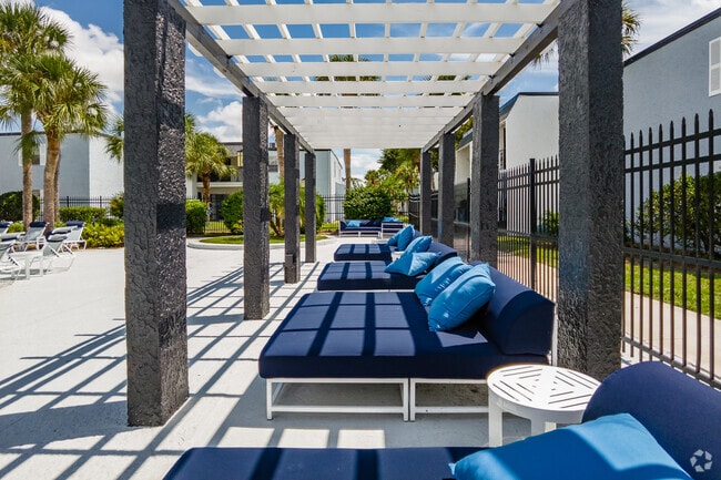 7315 W Hanna Ave Tampa, FL - Hanley Place