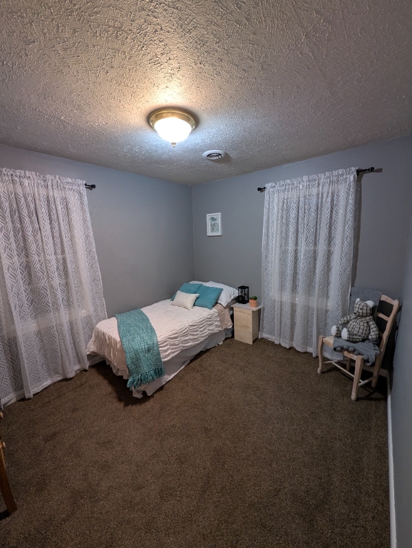 Photo - 860 Navaho Ave