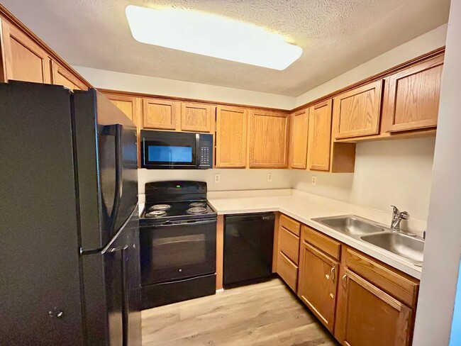 Photo - 219 Simba Way