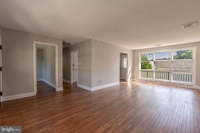 Photo - 360 Hollowbrook Dr