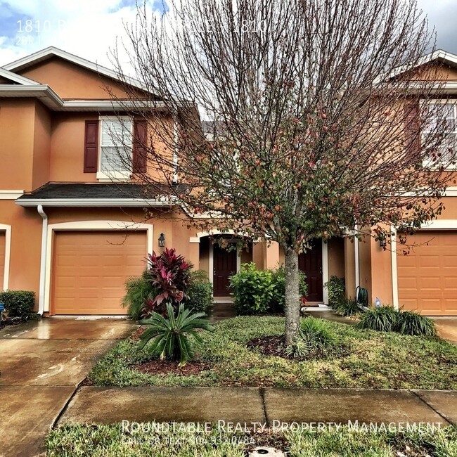 Great 2 bedroom/ 2.5 bathroom townhome wit... - Great 2 bedroom/ 2.5 bathroom townhome wit... Unidad 1810