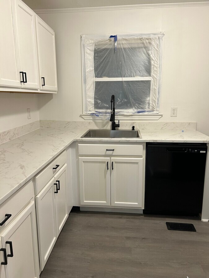 Photo - 1723 Bloomfield Rd