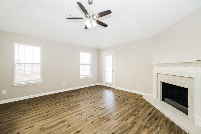 Photo - 1044 Cross Wood Ln