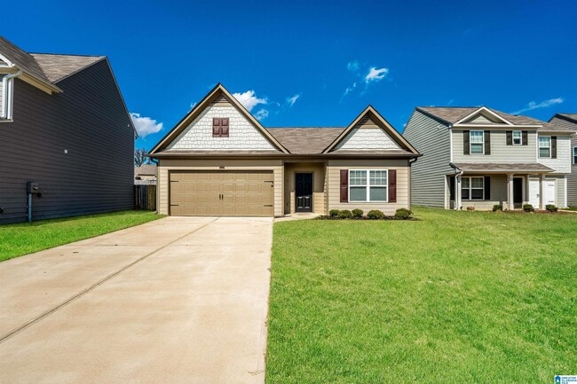 Photo - 355 Farmhouse Ln N