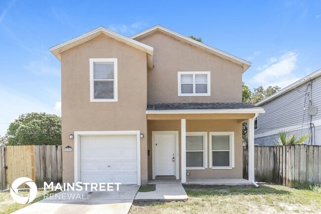 Building Photo - 2900 Freemont Terrace S