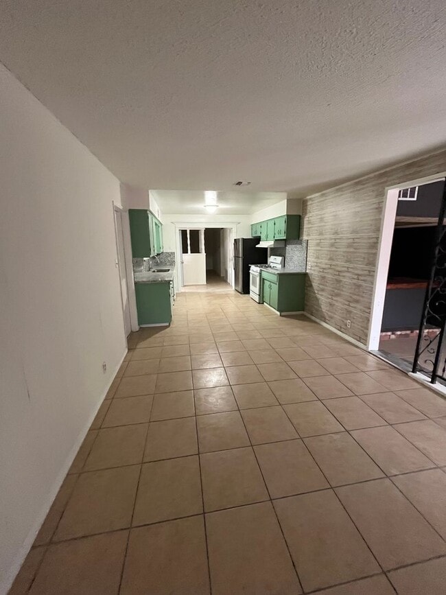 Photo - 427 N Santa Ana St