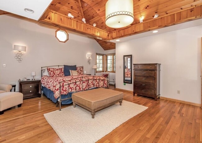 Photo - 16 Faraway Rd