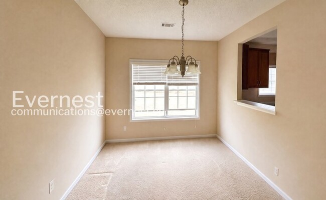 Photo - 8606 Thomas Ln