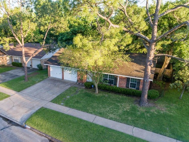 Photo - 5925 Ariel St