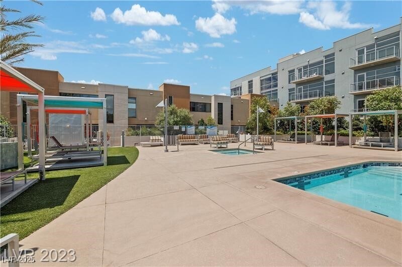 Photo - 353 E Bonneville Ave Unidad 209