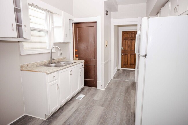 Photo - 1101 Radcliffe Dr Unidad Lower