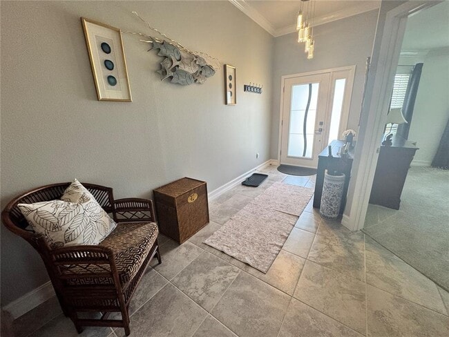 Photo - 1715 Schau St