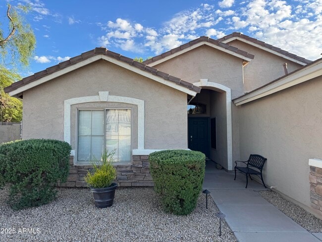 Photo - 613 W Canary Way