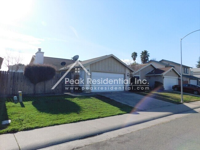 Nice 3bd/2ba House with 2 Car Garage near ... - Nice 3bd/2ba House with 2 Car Garage near ...