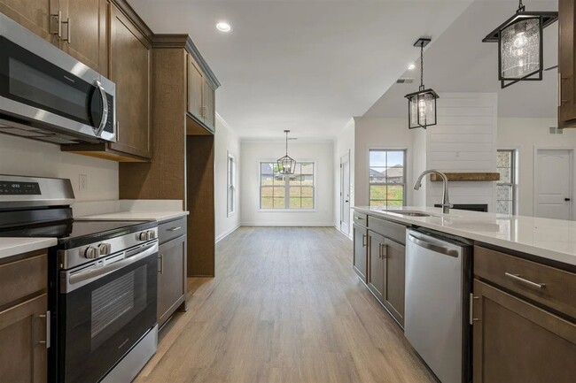 Photo - 822 Sheldrake Ln