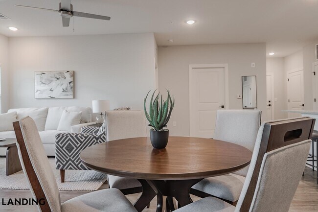Photo - 5001 Willowgate Lp Unidad 02-2201