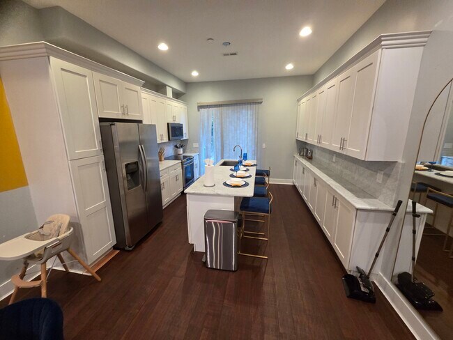 Photo - 539 McKean St