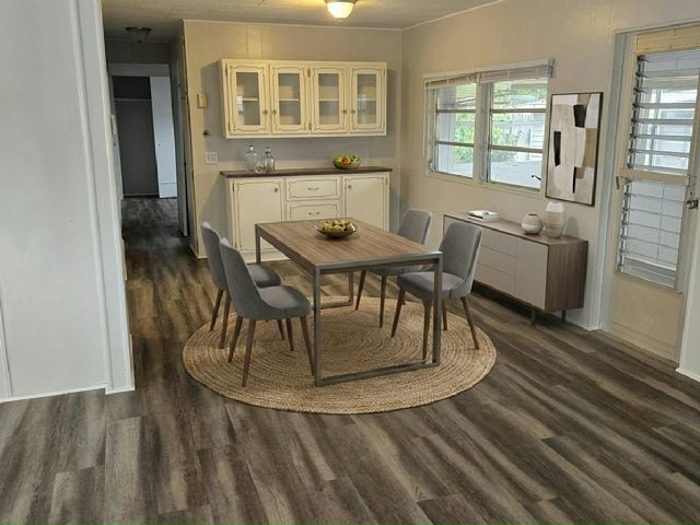 Photo - 5027 4th St W