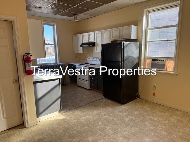 Photo - 101 N High St Unidad Residential - 2nd Floor