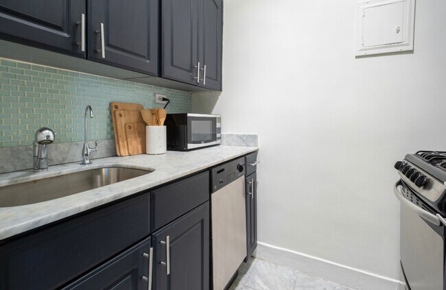 Photo - 230 E 10th St Unidad ID1358387P