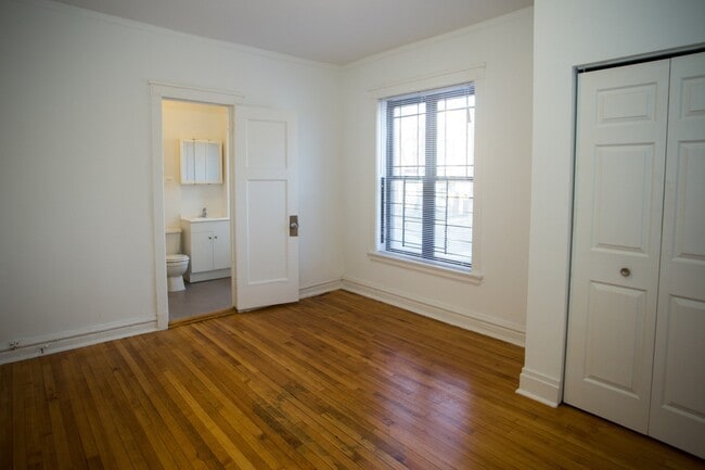 Photo - 5452 S. Ellis Avenue