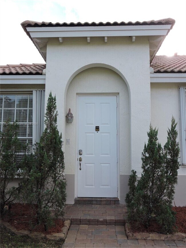 Photo - 18744 SW 28th Ct