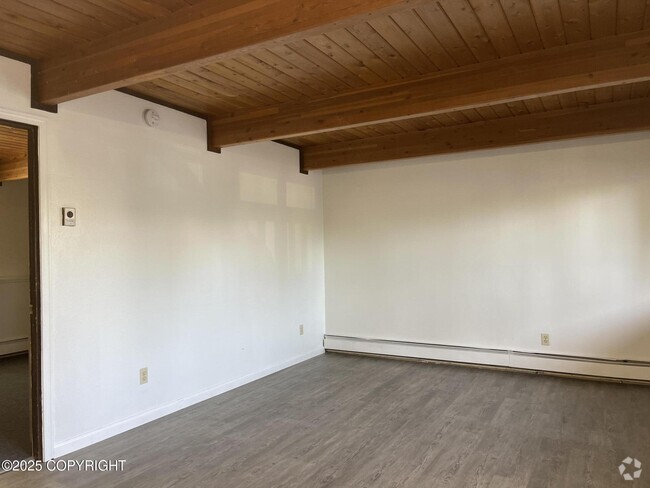 Building Photo - 2805 W 31st Ave Unit #2 Rental