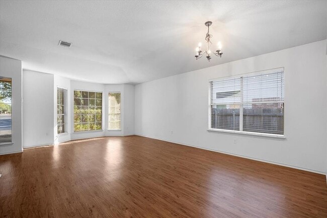 Photo - 4467 Bremner Dr