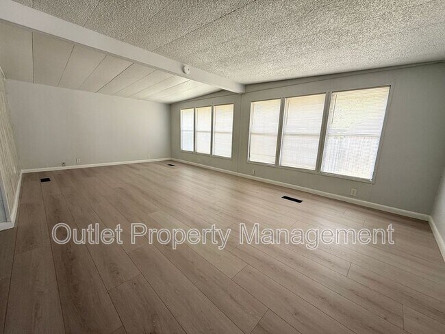 Photo - 6956 Attica Ln