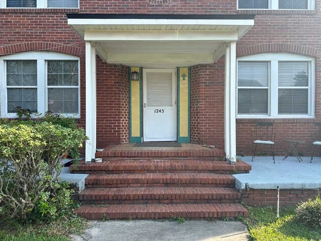 Photo - 1245 Belmont Terrace Unit 1245 Belmont Terrace #4