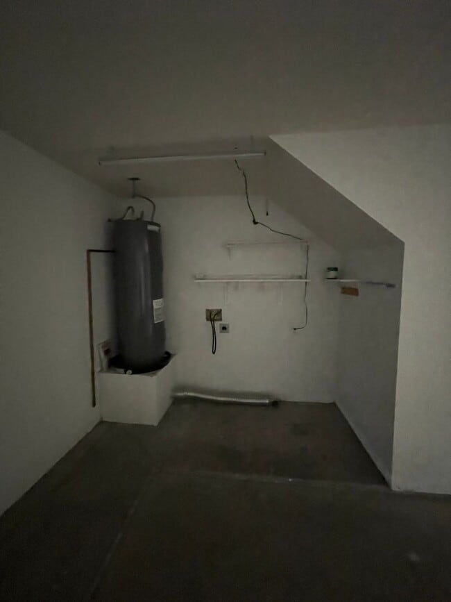 Photo - Charming 1 bedroom 1 bath - Apartment Near Casinos with Attached Garage