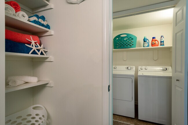 Fords Pointe Apartments and Townhomes
