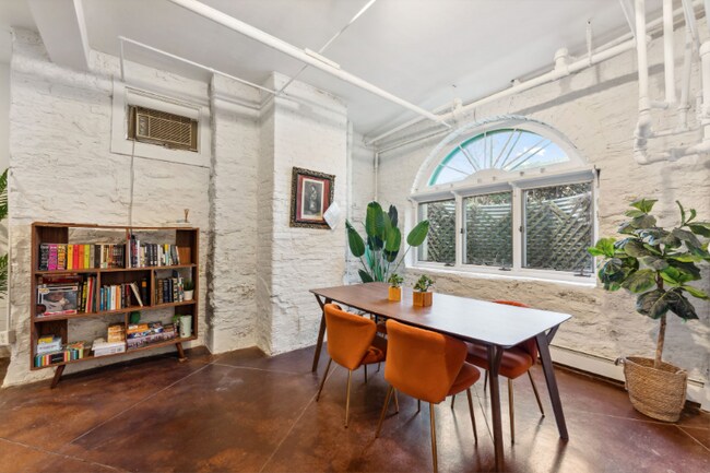 Photo - 710 Summit Ave Unit 4