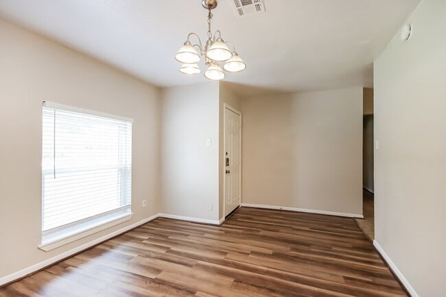 Photo - 14234 Juliedale Dr