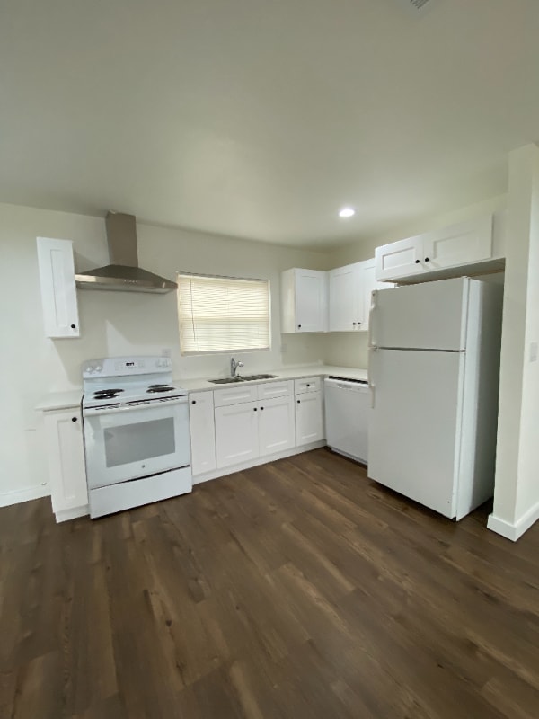 Photo - 417 Jasmine Ln