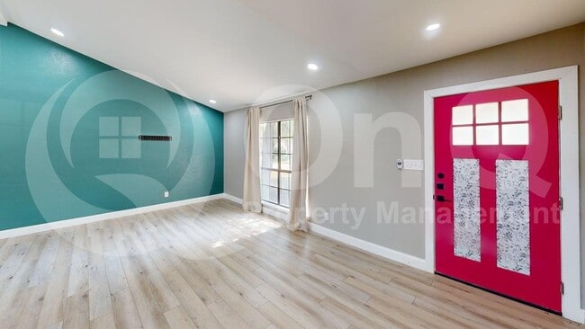 Photo - 1313 Milford Dr