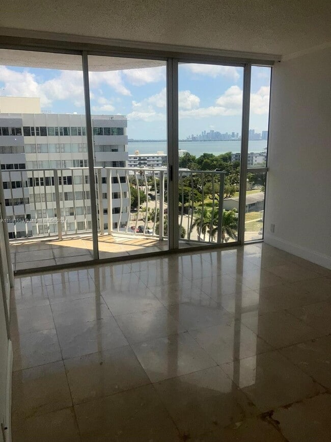 Photo - 7601 E Treasure Dr