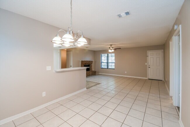 Photo - 1540 Derringer Rd