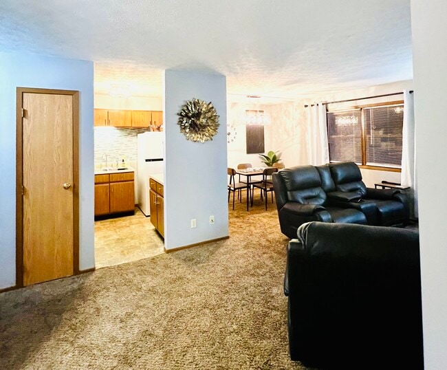 Photo - 432 E Hoewisher Rd Unit North end