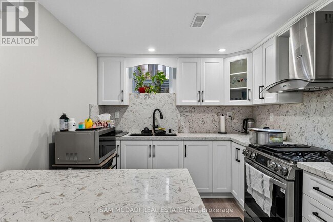 Photo - 1220 Field Dr