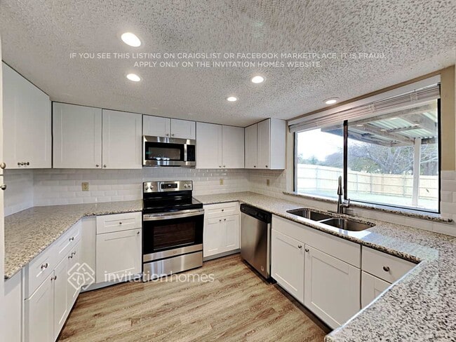 Photo - 427 Newcastle Dr