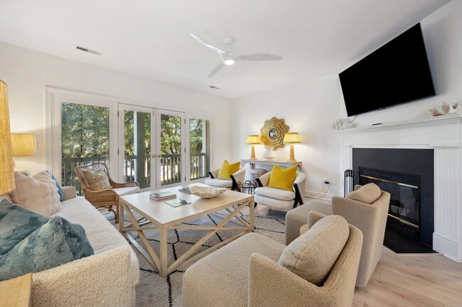 Photo - 723 Bonnyneck Dr Unit SI ID1253362P