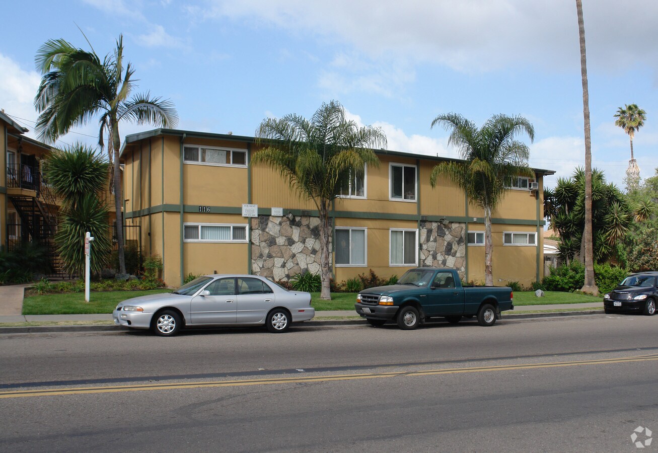 Photo - 116 Palm Ave Apartments