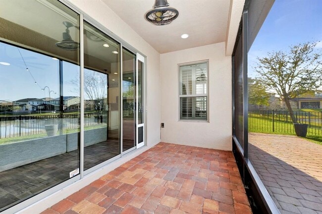 Photo - 915 Fountain Coin Loop