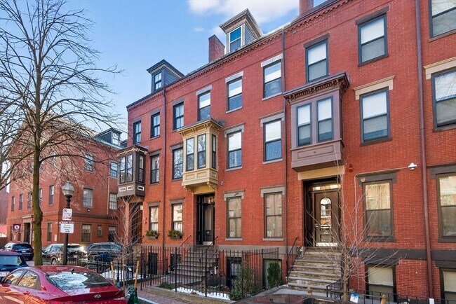 Building Photo - 60 Rutland St Unit 4